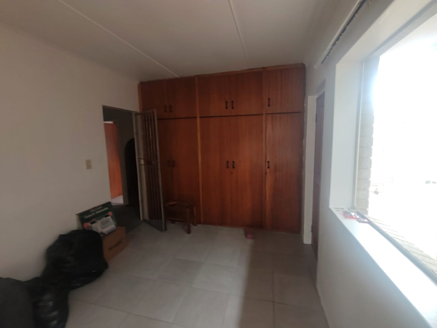 7 Bedroom Property for Sale in Despatch Central Eastern Cape